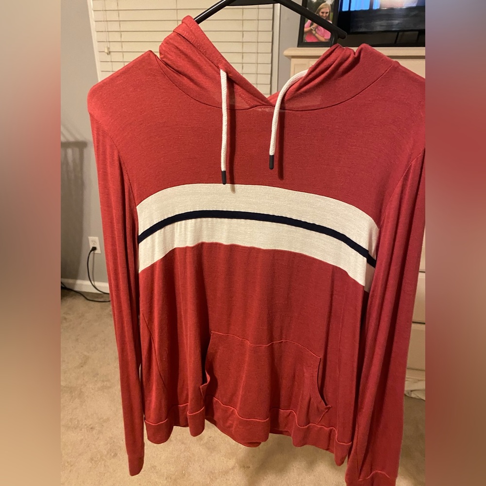 Thin long sleeve shirt with a hood!